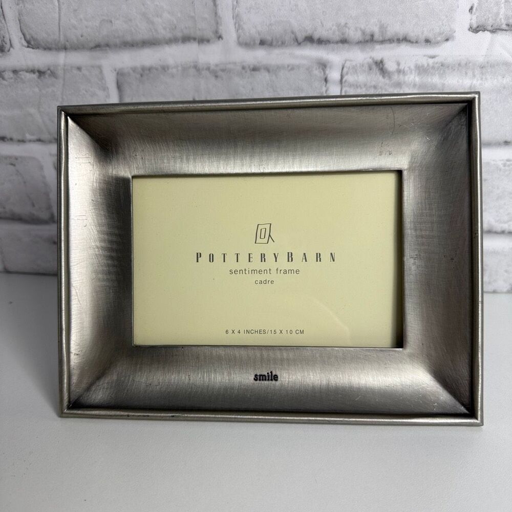 POtTERY BARN Sentiments “smile” Engraved 4 x6 Photo Frame